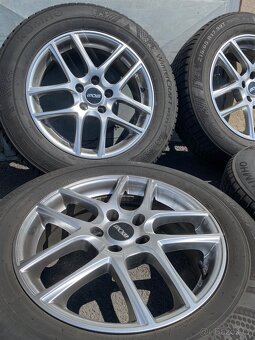 Oxxo 5x114.3 R17 215/65/17 - 4