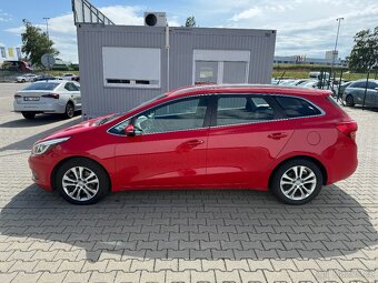 Kia Ceed 1.6 GDi 99 kW Exclusive Combi / ČR / DPH - 4