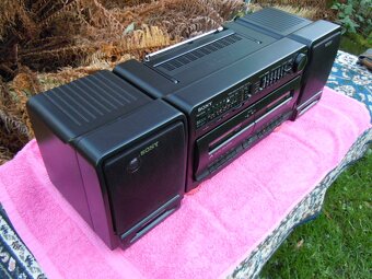 SONY  CFS  - 710L - 4