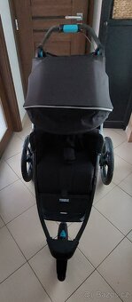 Thule Urban Glide 2 Black on Black - 4