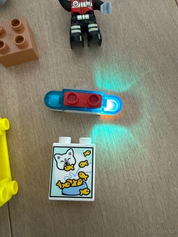 LEGO duplo 10969 Hasičský vůz - 4