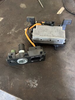 Měnič napětí ŠKODA SUPERB III - 4