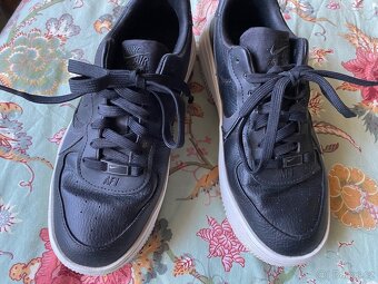 Nike tenisky 38,5 černé - 4