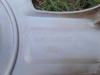 Poklice Ford r16 1ks - 4