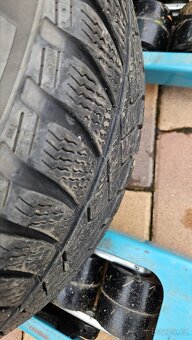 Prodam 4 zimní pneu Pirelli Sottozero 3 205/55 R16 - 4