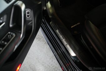Mercedes-Benz CLA 250 4MATIC - 4