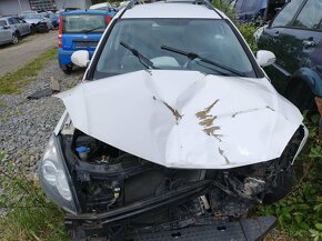 Hyundai I30CW COMBI 1,6CRDI 2011 DILY, havarovany - 4