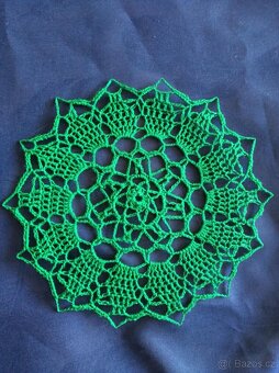 Ručně háčkované dečky 20 cm - 4