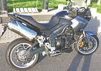 Triumph Tiger 1050 - 4