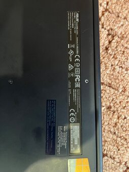Asus E200H - 4