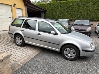 VW Golf 1,6 FSI Variant, jen 69000 KM - 4