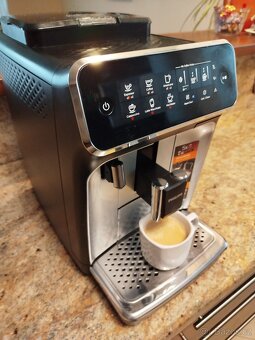 Automatický kávovar Philips EP 3246/70 – LatteGo - 4