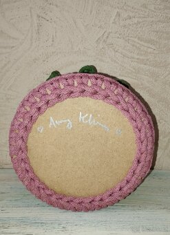 Starorůžový háčkovaný košíček Jahůdka - 4