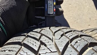 Zimní pneu 195/65/15 XL Continental - 4