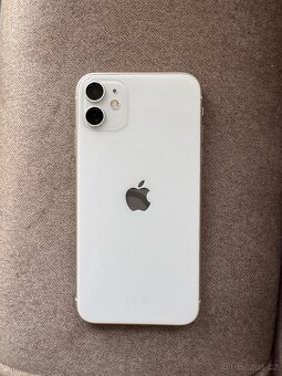 iPhone 11 64GB - 4