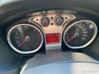 Ford Focus combi 1.6 TDCI, 66 kW, r.v. 2010, nová STK - 4