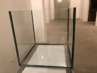 Akvarium vhodné jako terarium - 4