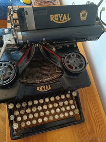Staré psací stroje prodám - 4