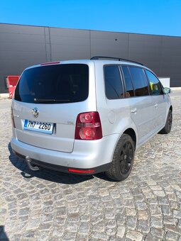 Volkswagen Touran 1.9 TDI 77 kw -7 míst - 4