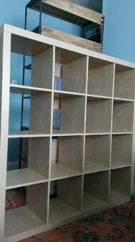 IKEA Expedit 4x4 s krabicemi Dröna - 4