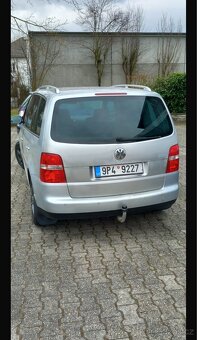 volkswagen touran - 4