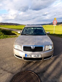 Škoda Superb I. 2.8 V6 - 4