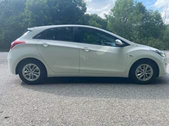 Hyundai i30 Hatchback 1.4i 73 kW - 4