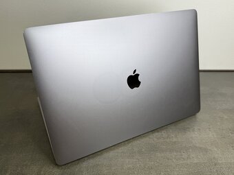 MacBook Pro 16'' 2019 / i7 / 16GB / 512GB SSD / Space Gray - 4