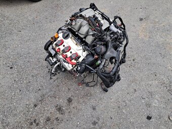 Motor 3,2 FSI AUK 188kw kompletní motor - 4