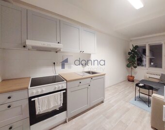 Pronájem bytu 2+kk, 62m2, 6. p., ul. Sokolovská, Praha 8 - K - 4