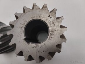 Válcové frézy a koník s hrotem - 4