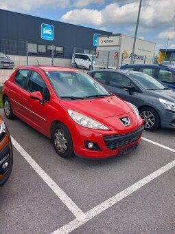 Peugeot 208 1.4i klima nove rozvody - 4