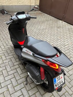 Piaggio Medley 125S ABS - 5800 km / TOP STAV + příslušenství - 4