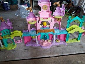 Domeček pro panenky - 4