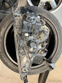 Pravý přední světlomet Ford ranger - 4