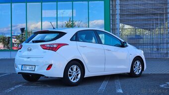 Hyundai i30 1,6 GDI 99kW jen 64.000km - 4
