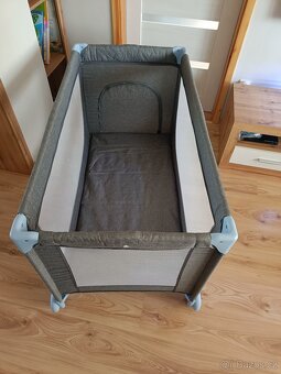 Cestovní postýlka Kinderkraft a matrace Hayee - 4
