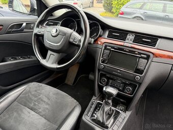 Superb kombi 2.0tsi 147kw DSG Automat Xenony Alcantara - 4