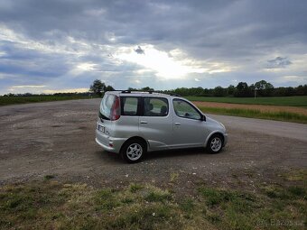 Toyota Yaris Verso 1.3 VVTi - 4