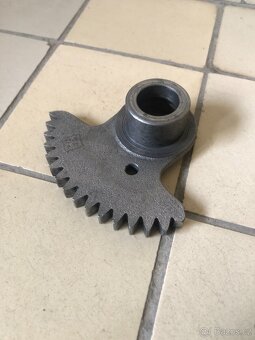 Prodám náhradní díly z motoru jawa 350 / 623 nebo 624 - 4