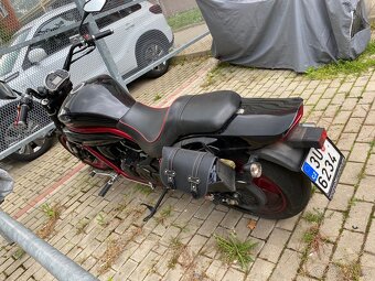 Hyosung GV 650 Aguila - 4