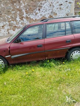 Opel Astra 1,6 - 4