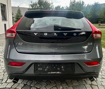 VOLVO V40 2.0D3 110KW 5VÁLEC-AUTOMAT-KAMERA-COCKPIT-98Tkm - 4