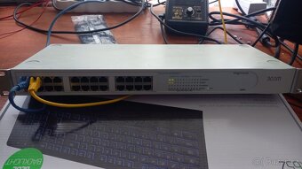 HP J9080A ProCurve 1700-24 Port Switch - 4