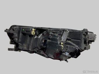 Škoda Octavia IV facelift pravé LED přední světlo - 4