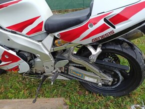 Yamaha yzf 750 - 4