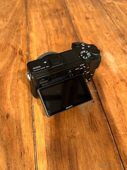 Sony a6500 | 35mm f/1.4 | příslušenství - 4