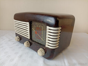 Staré retro bakelitové rádio Tesla Talisman 306U - 4