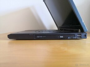 Lenovo Thinkpad T61 15,4" 1680x1050 - 4