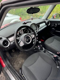 MINI COOPER ONE 1.4 70 KW benzín r.v. 2007, R56 - 4